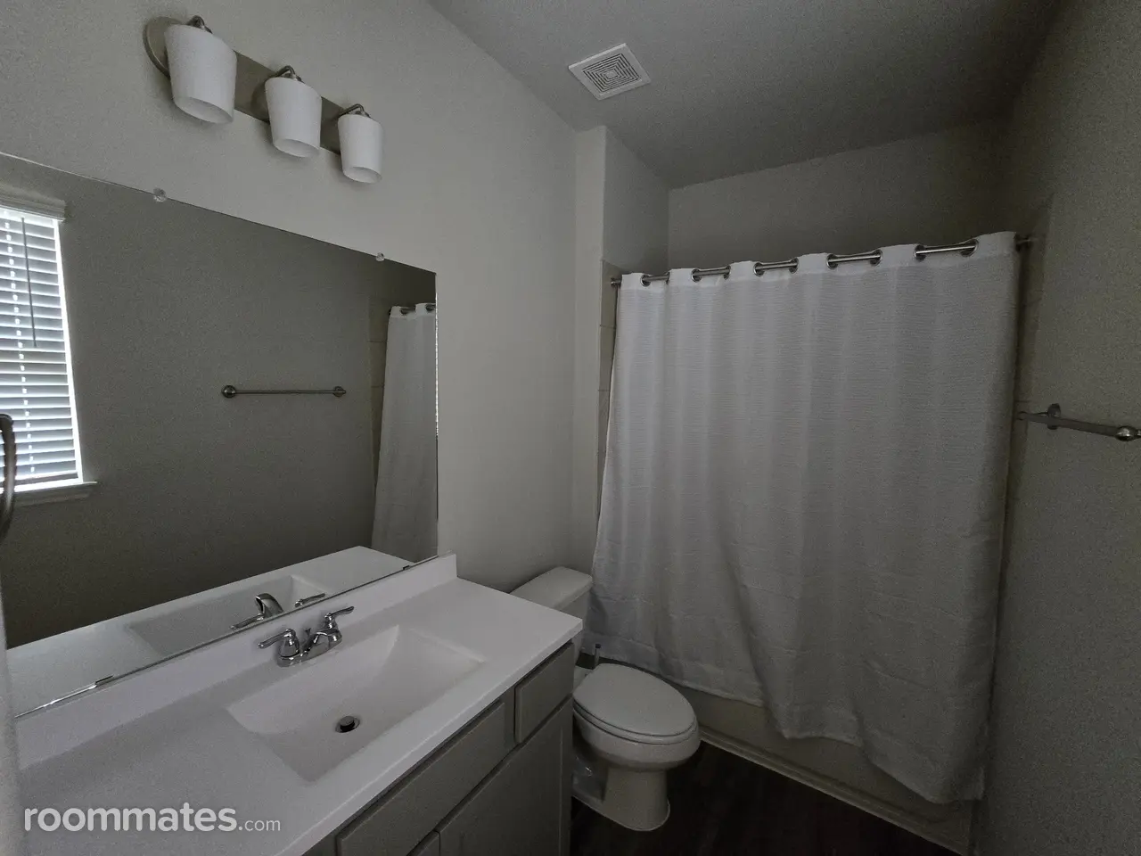 Profile photo 4 of 5