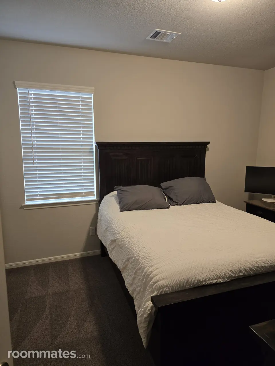 Profile photo 2 of 5