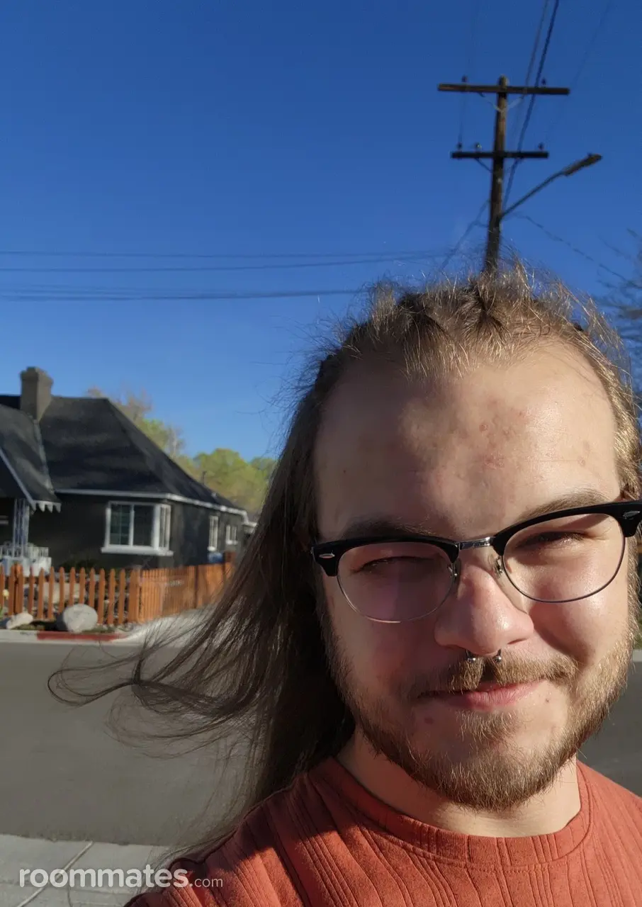 Profile photo 8 of 8