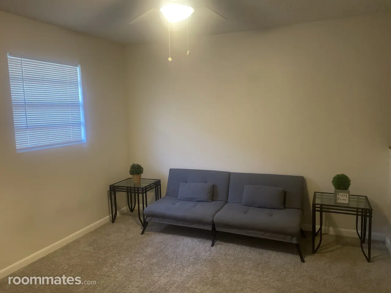 Profile photo 3 of 6