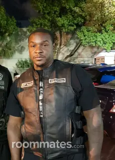 Roommate looking Miami, FL, $1200