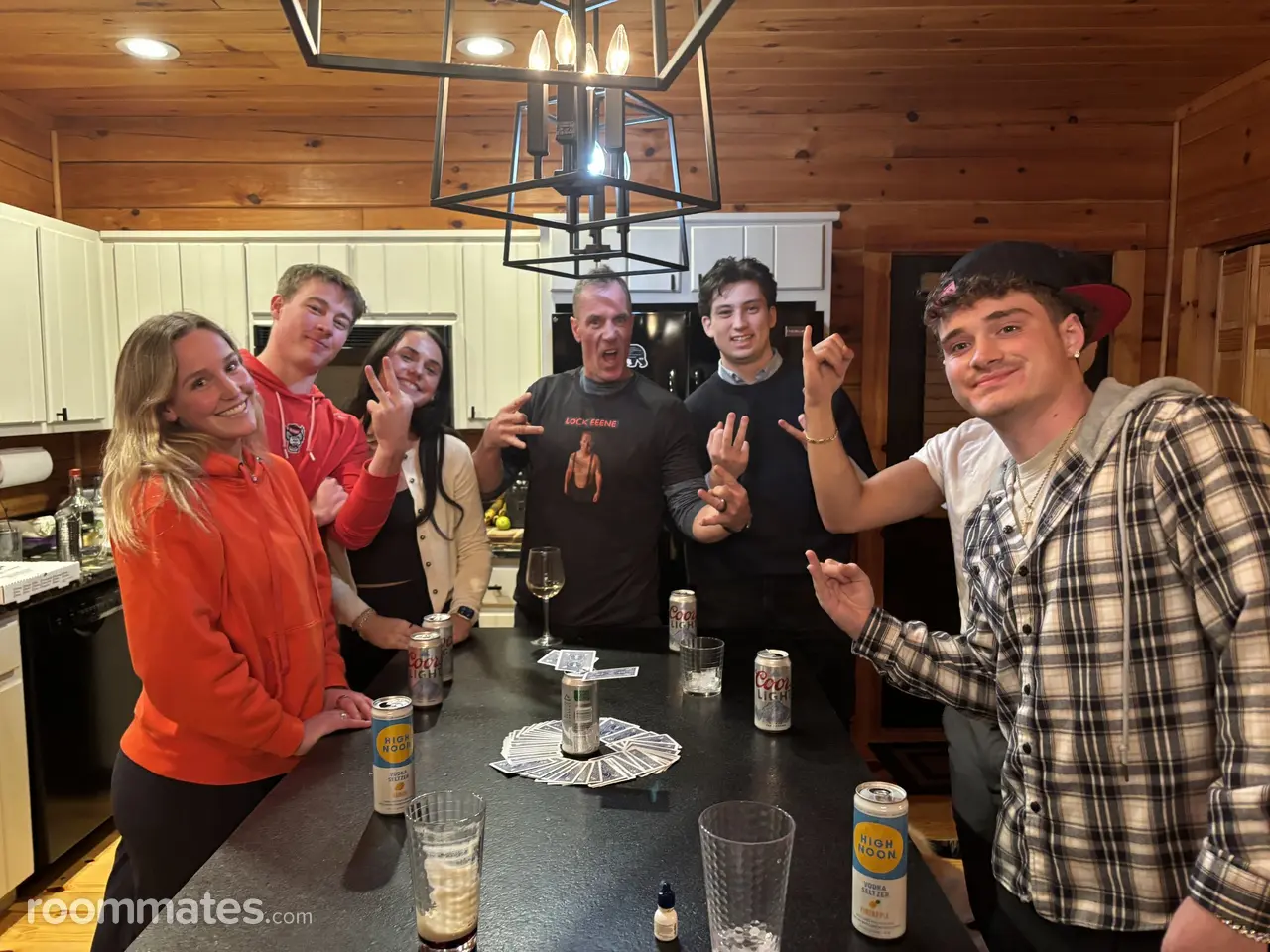 Profile photo 4 of 4