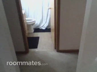 Room for rent in Canton, OH $700, house