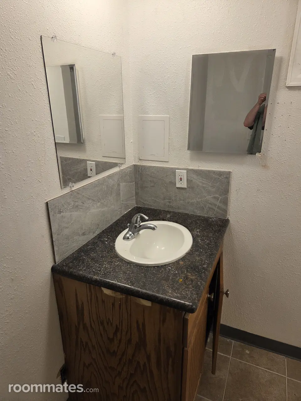 Profile photo 6 of 10