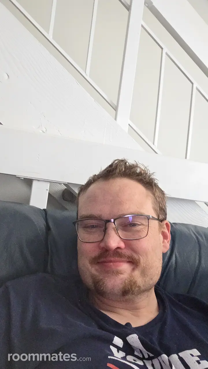 Profile photo 9 of 10