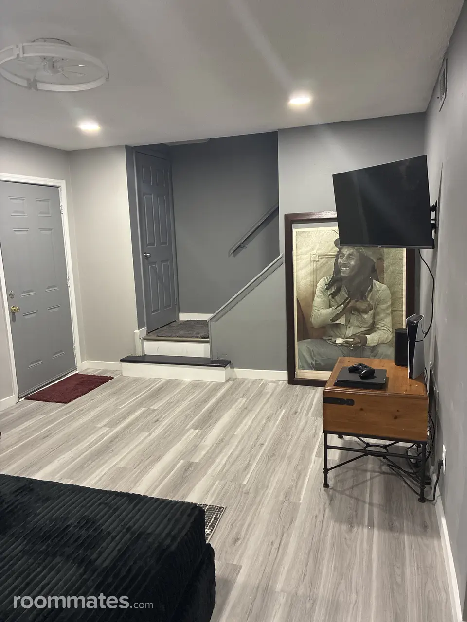 Profile photo 2 of 11