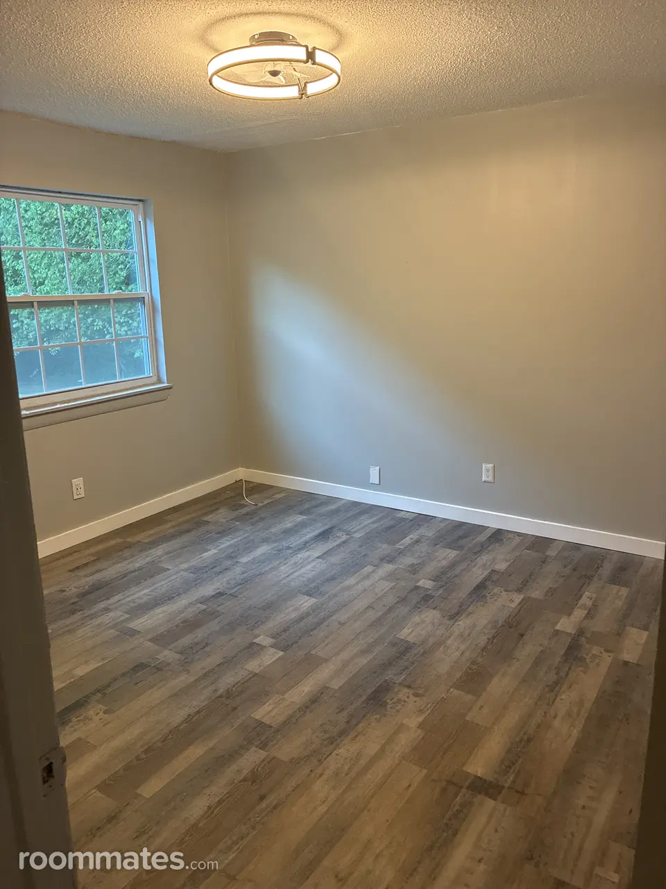 Profile photo 8 of 11