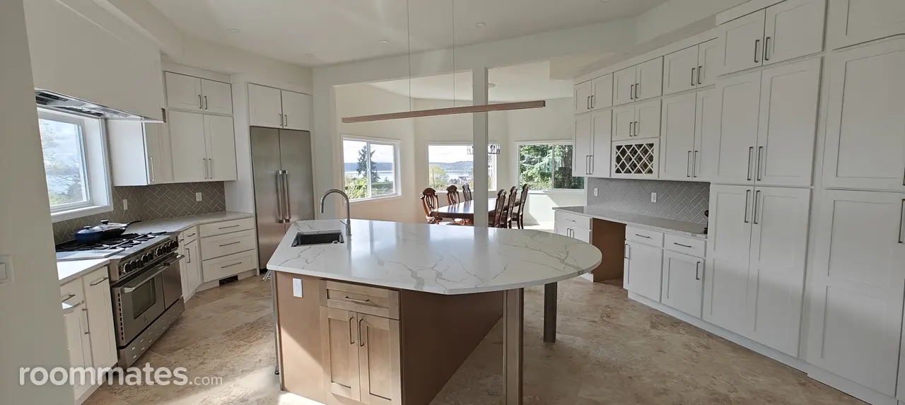 Profile photo 2 of 11