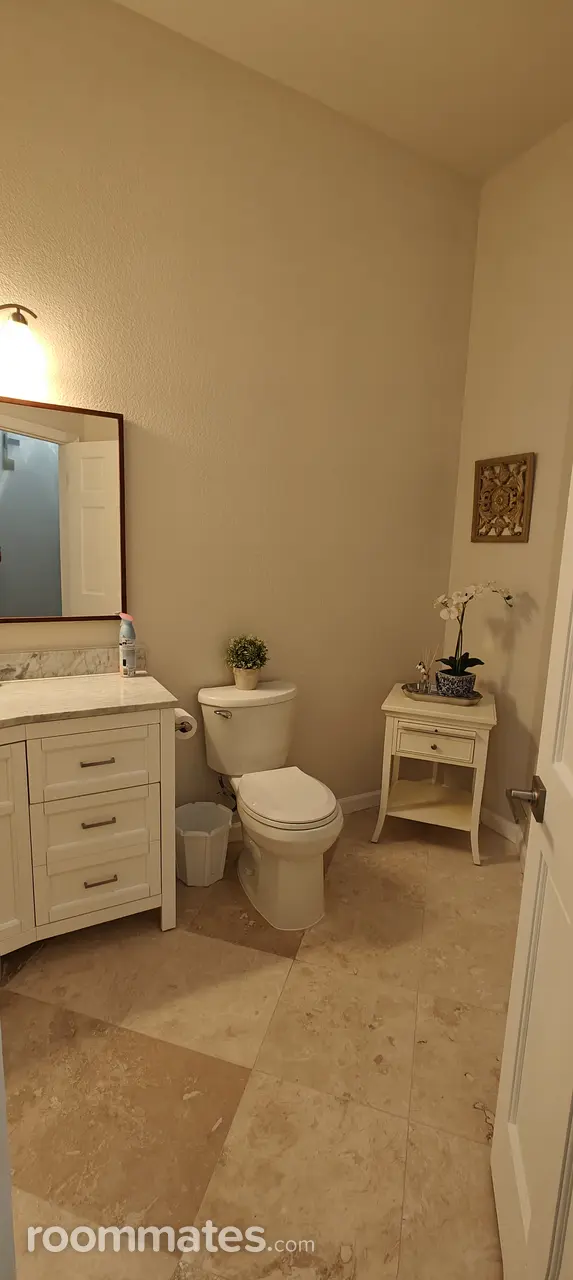 Profile photo 8 of 11