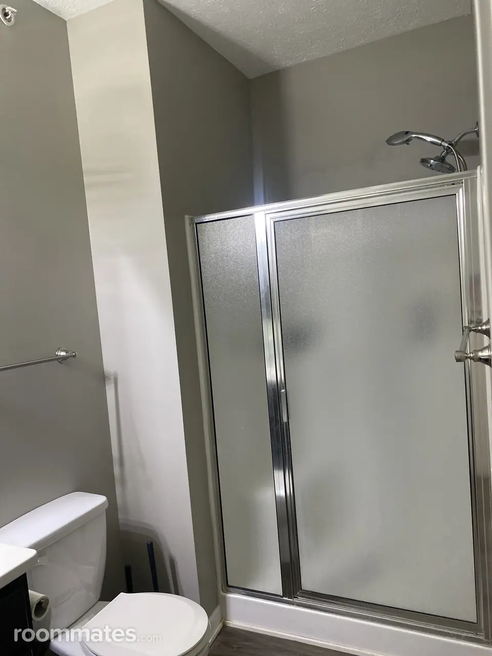 Profile photo 4 of 8