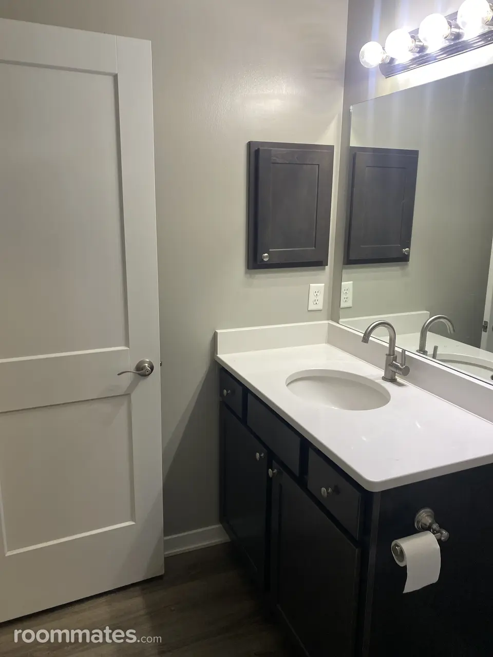 Profile photo 5 of 8