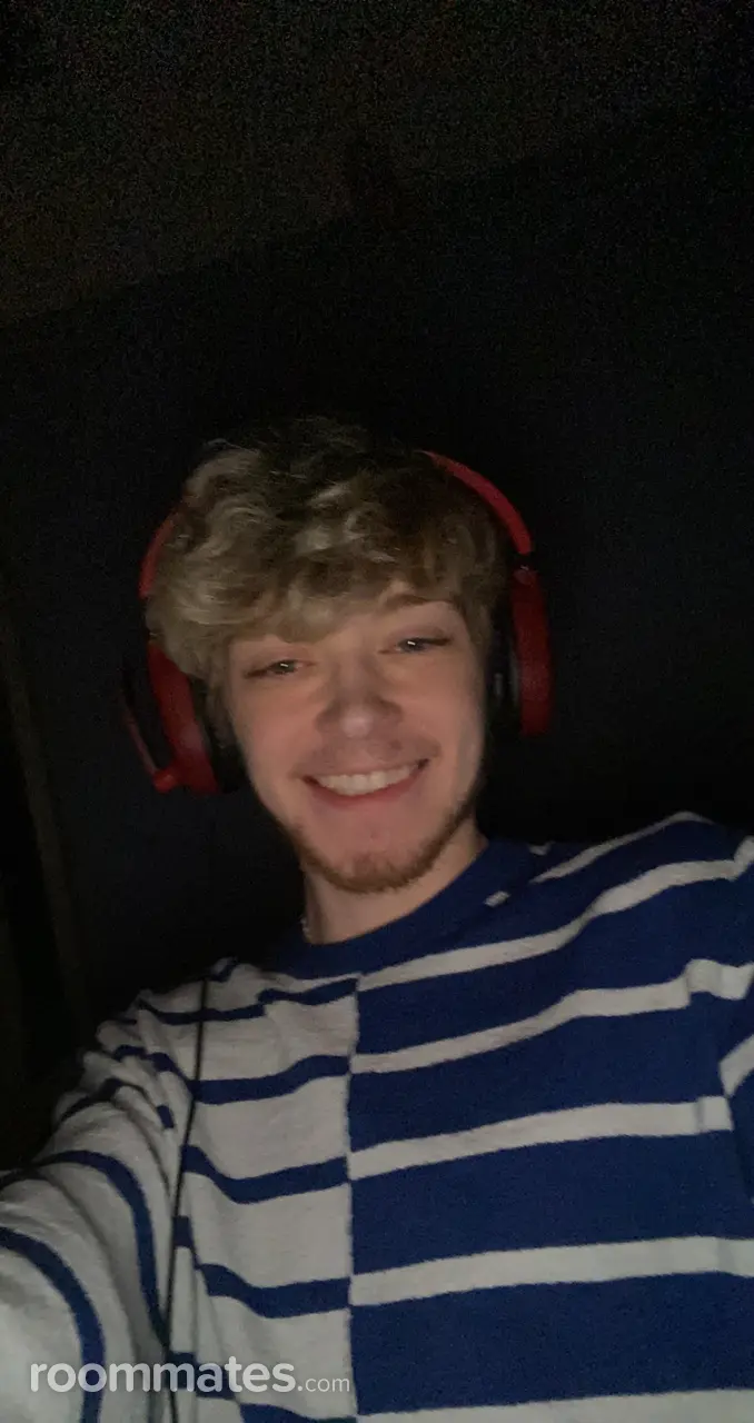 Profile photo 8 of 8