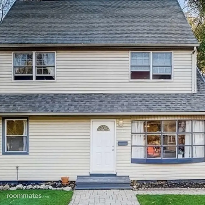 Room for rent in Pompton Lakes, NJ $2000, house