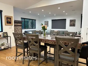 Room for rent in Los Angeles, CA $1, house