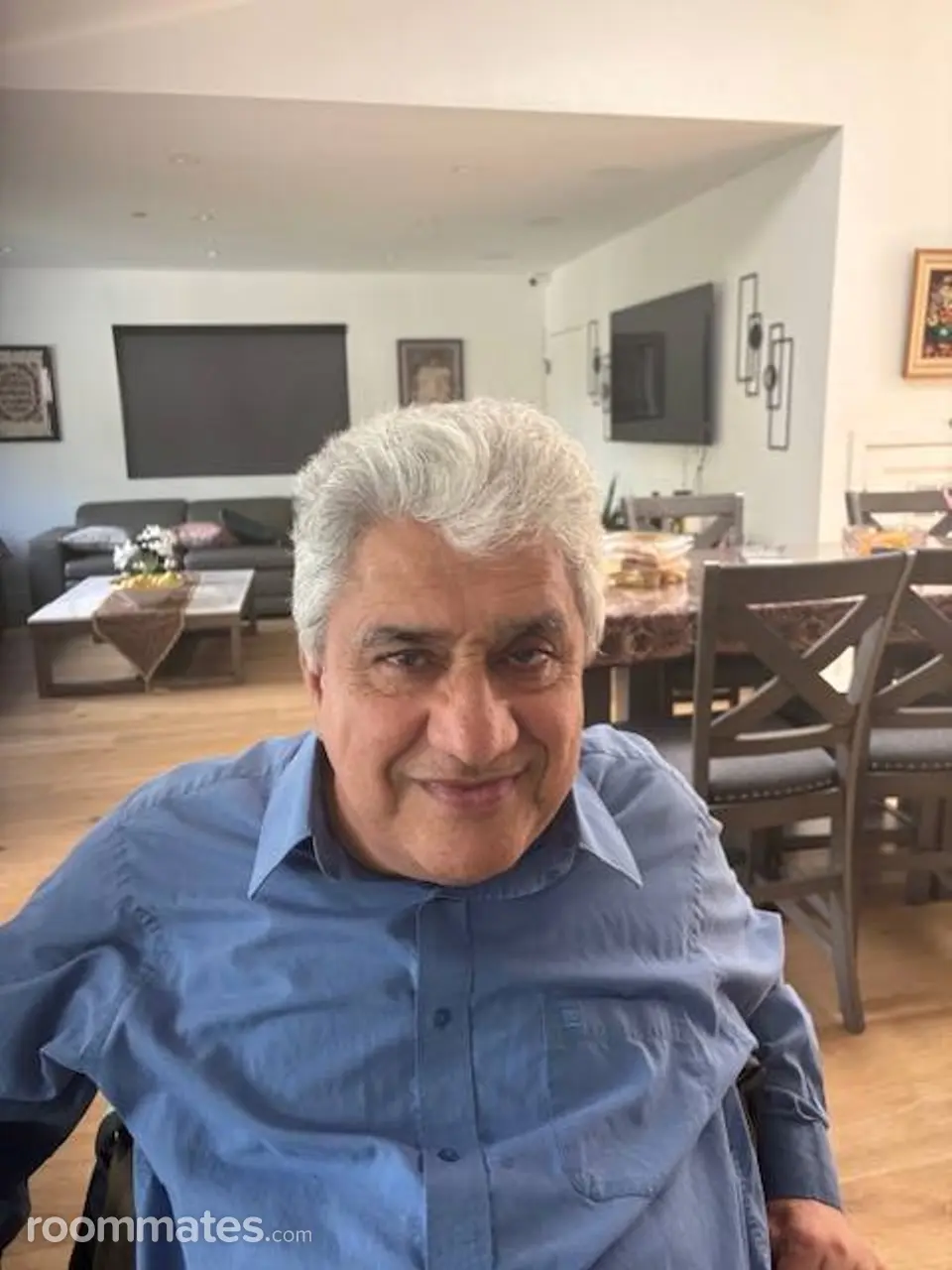 Profile photo 4 of 4