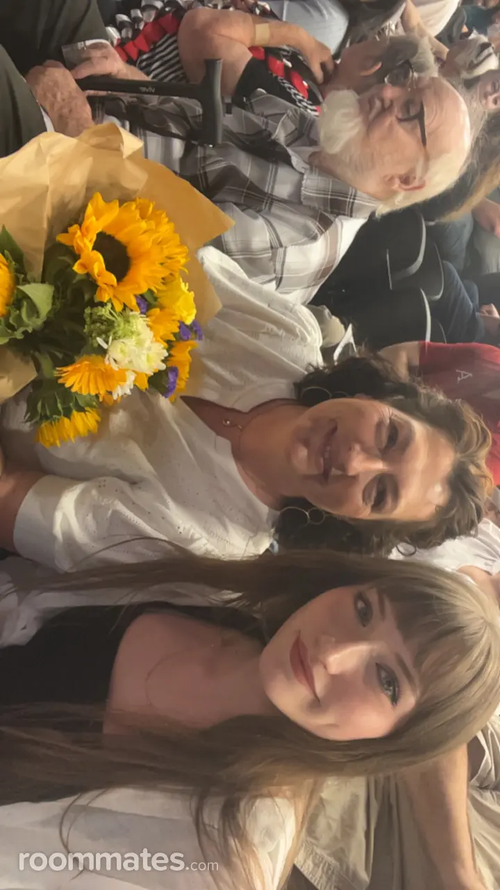 Profile photo 2 of 6