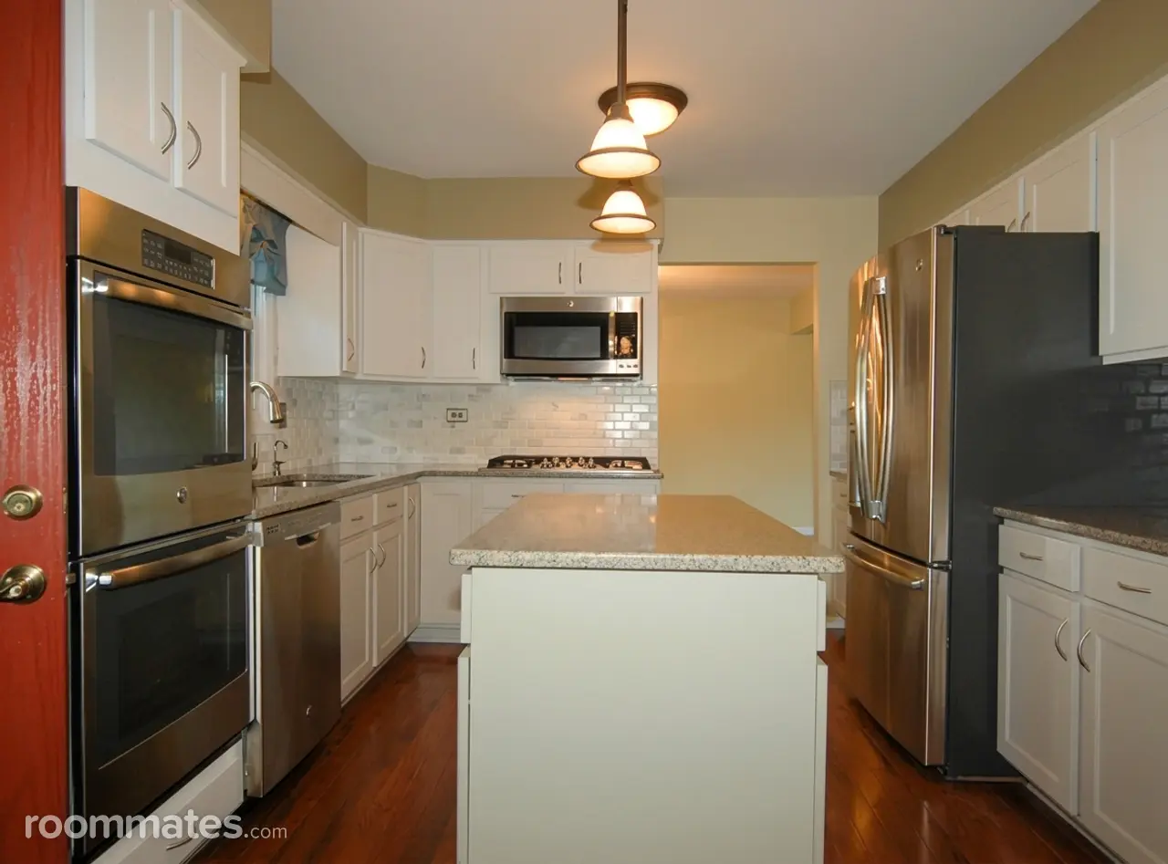 Profile photo 9 of 11