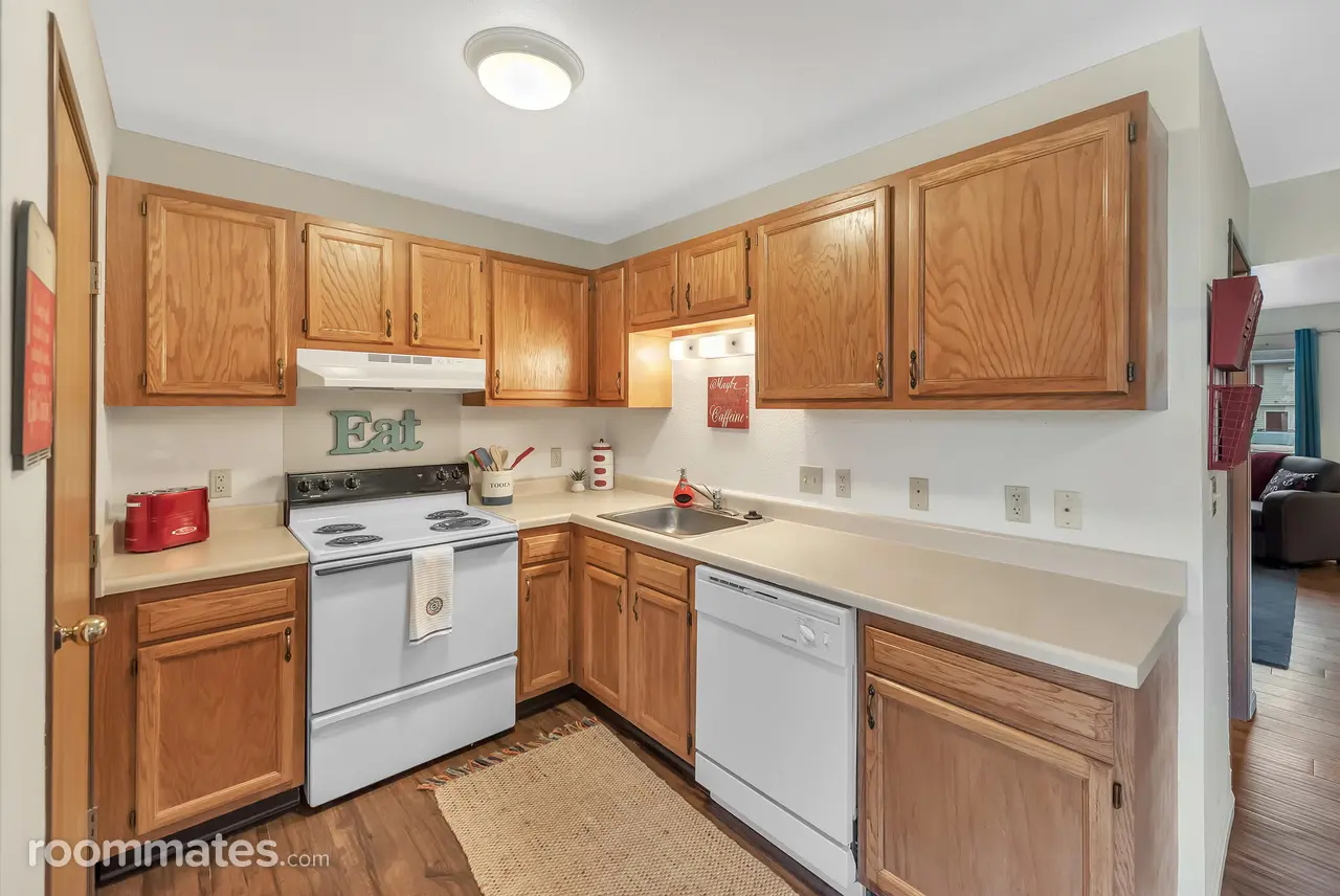 Profile photo 4 of 9