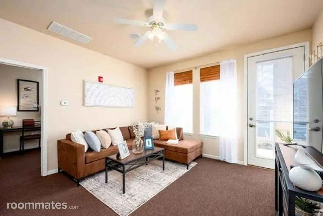 Profile photo 2 of 5