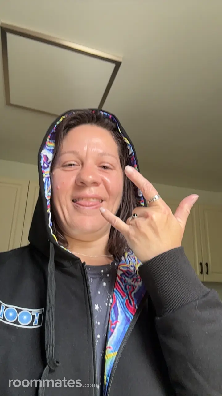 Profile photo 6 of 6