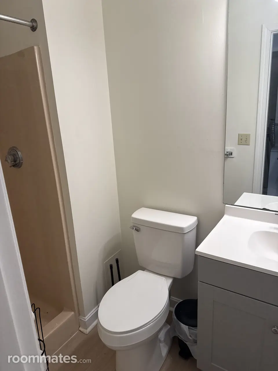 Profile photo 4 of 6