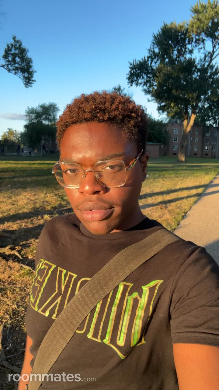 Profile photo 5 of 5