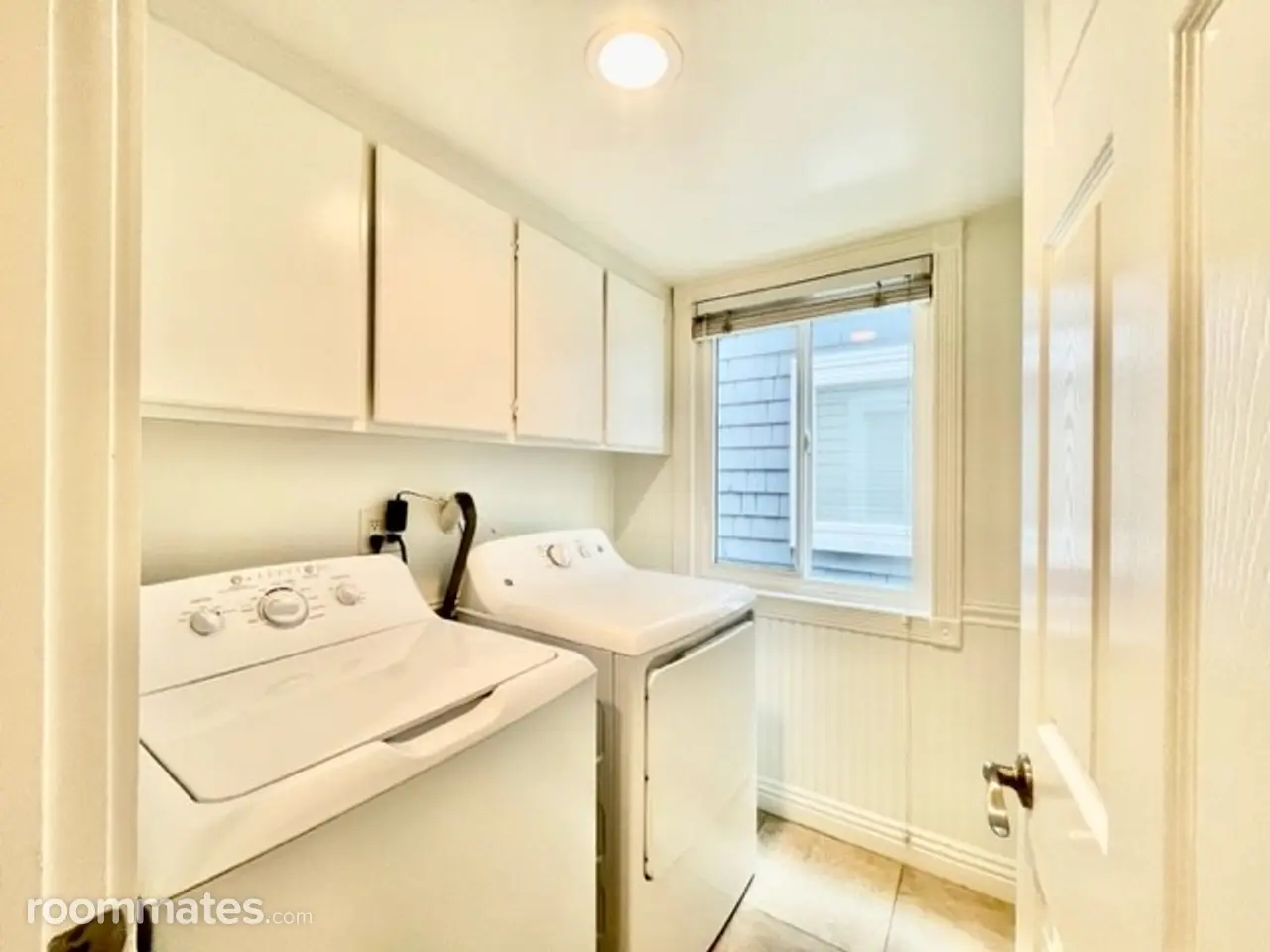 Profile photo 10 of 11