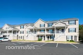 Room for rent in Kalamazoo, MI $655, townhouse