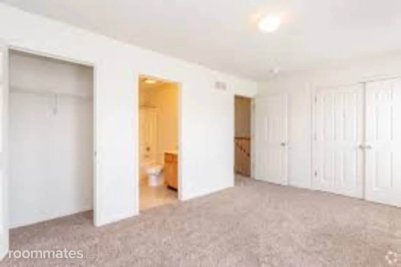 Profile photo 4 of 5