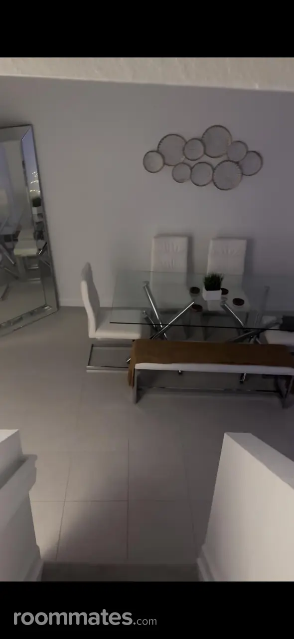 Profile photo 4 of 11