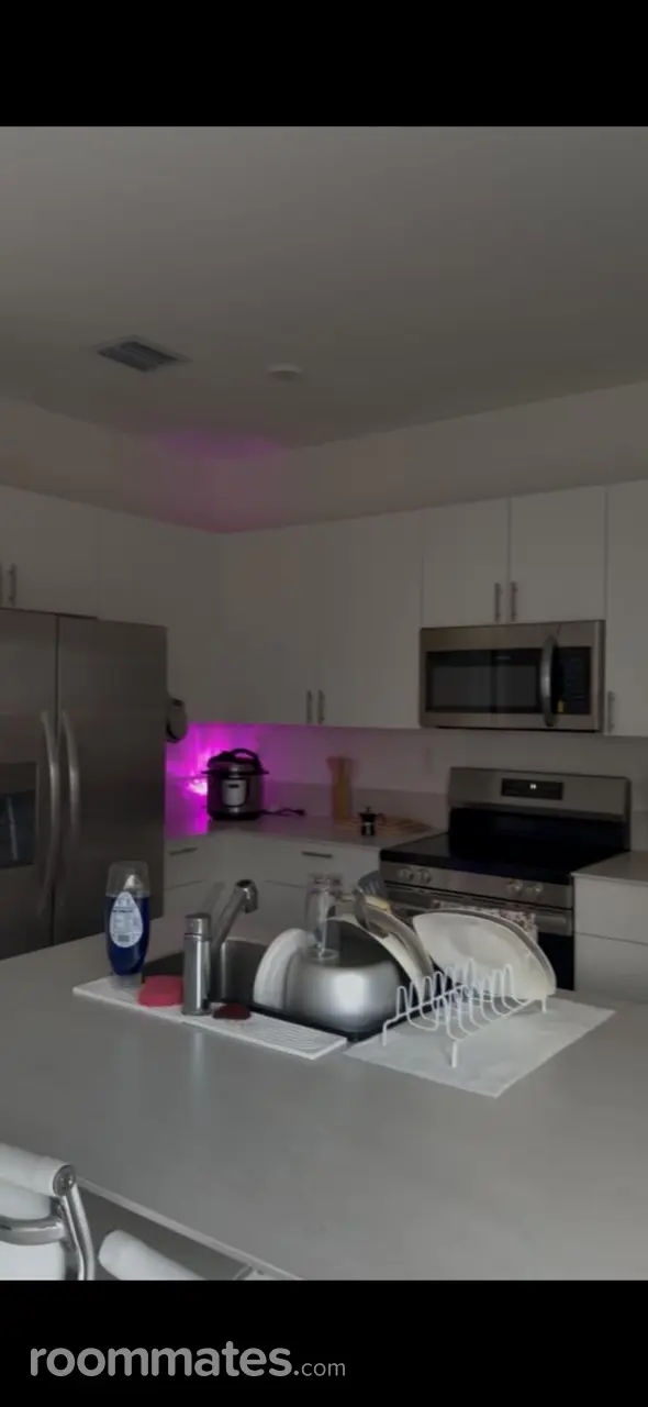 Profile photo 9 of 11