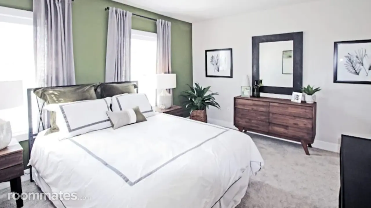 Profile photo 4 of 11