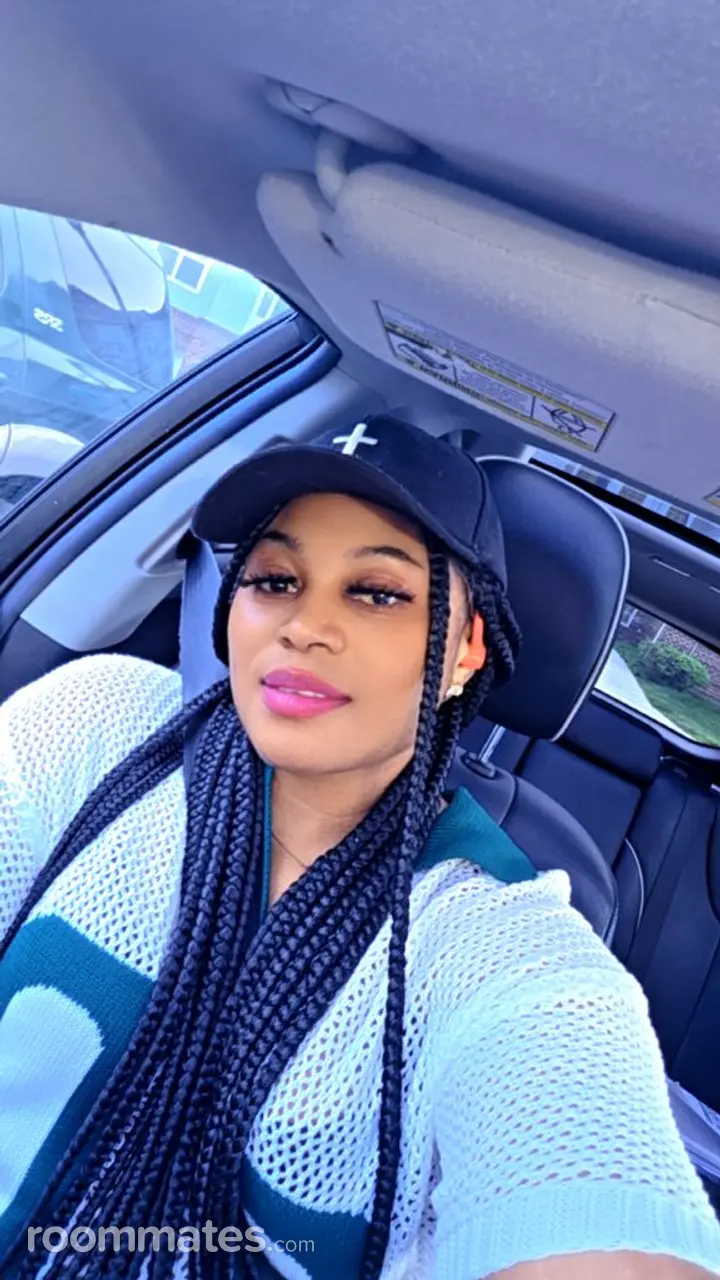 Profile photo 11 of 11