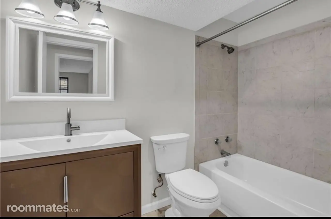 Profile photo 4 of 5