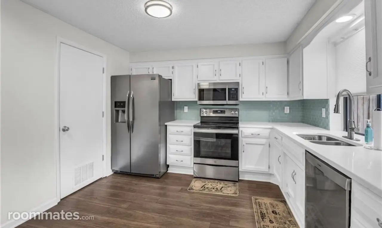 Profile photo 2 of 5