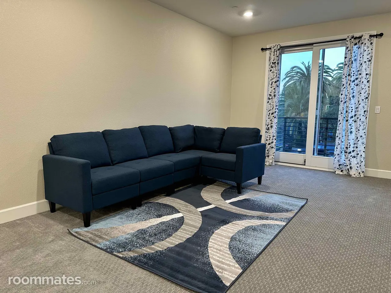 Profile photo 8 of 11