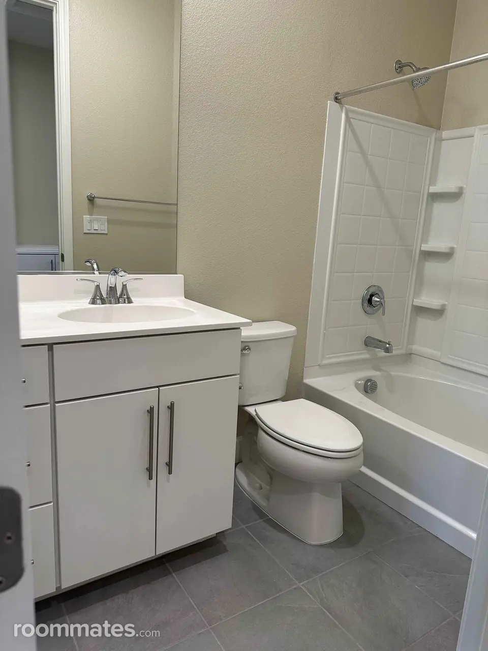 Profile photo 3 of 11