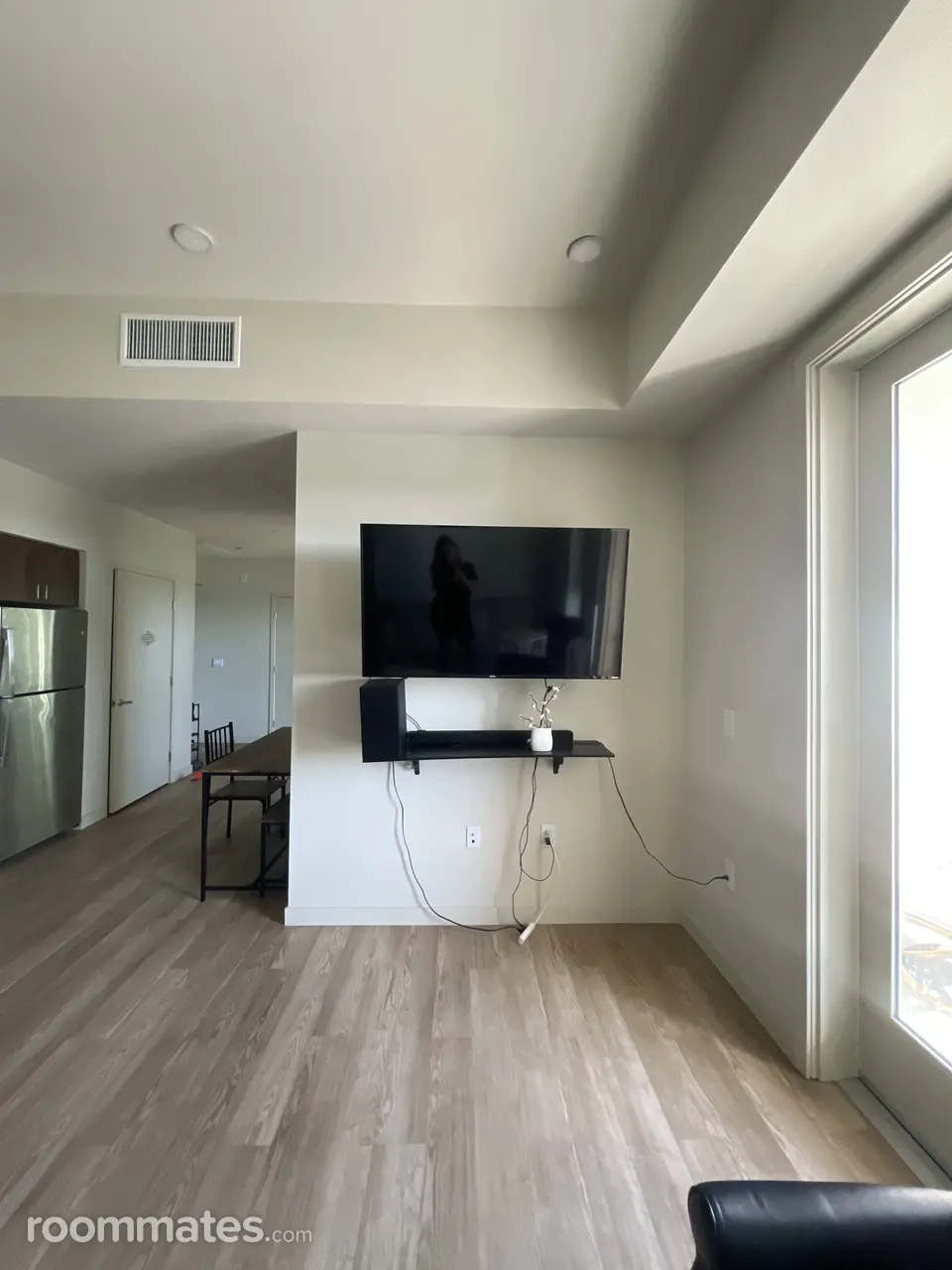 Profile photo 3 of 16