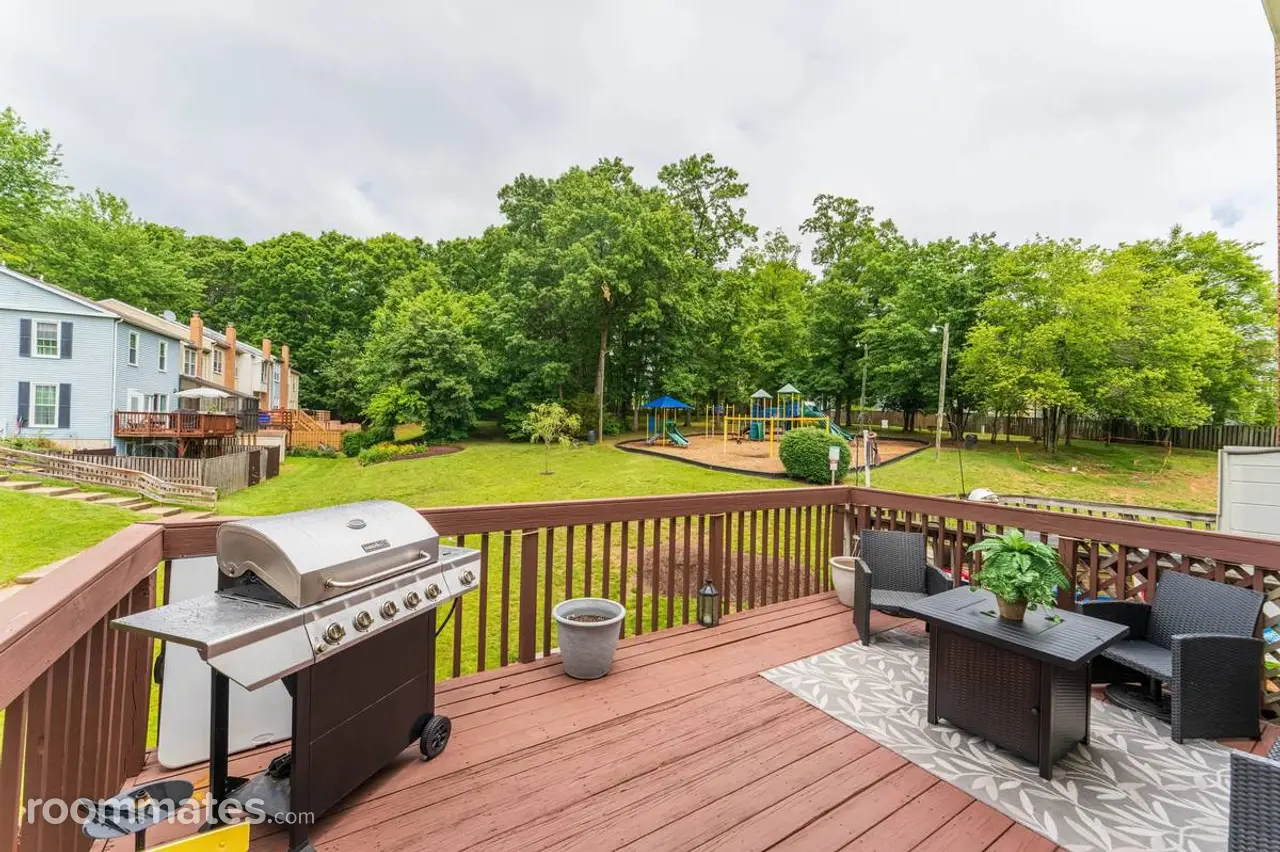 Profile photo 4 of 5