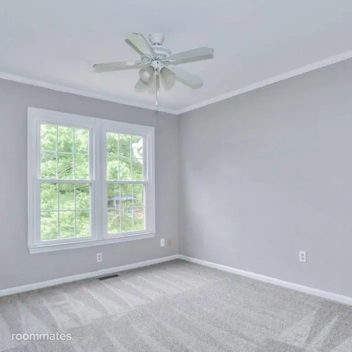 Room for rent in Woodbridge, VA $1000, townhouse