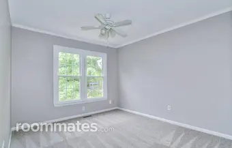 Room for rent in Woodbridge, VA $1000, townhouse