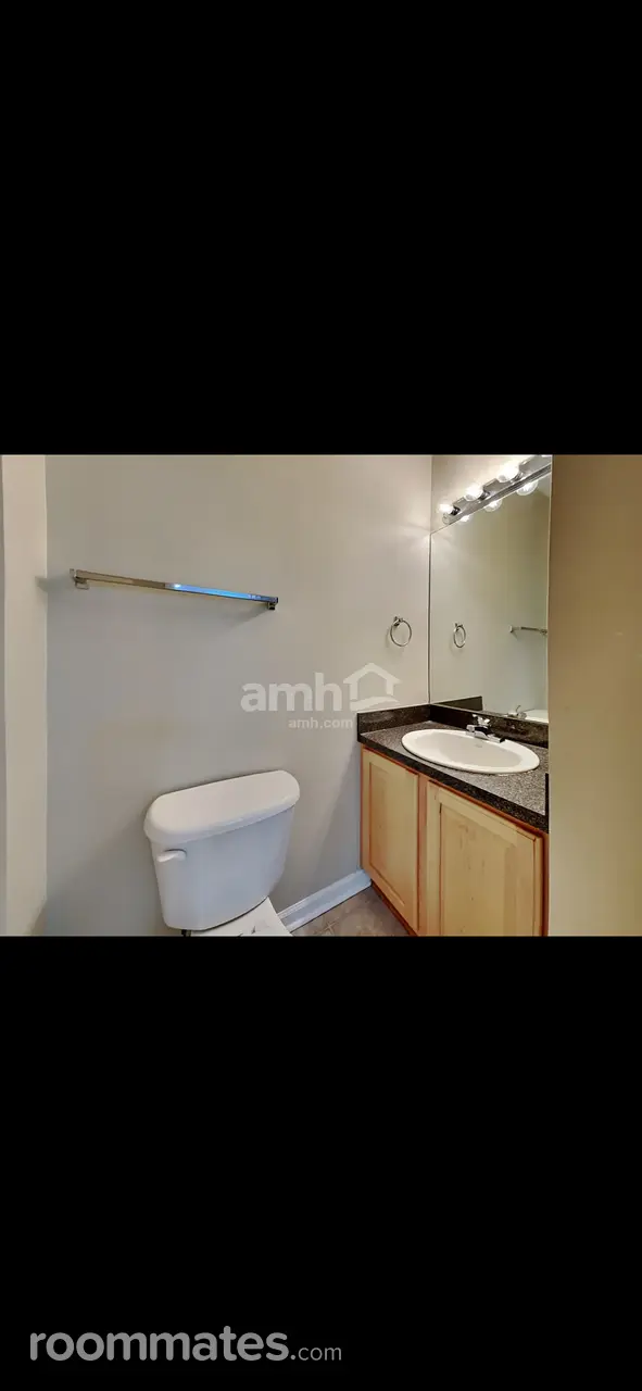 Profile photo 6 of 8