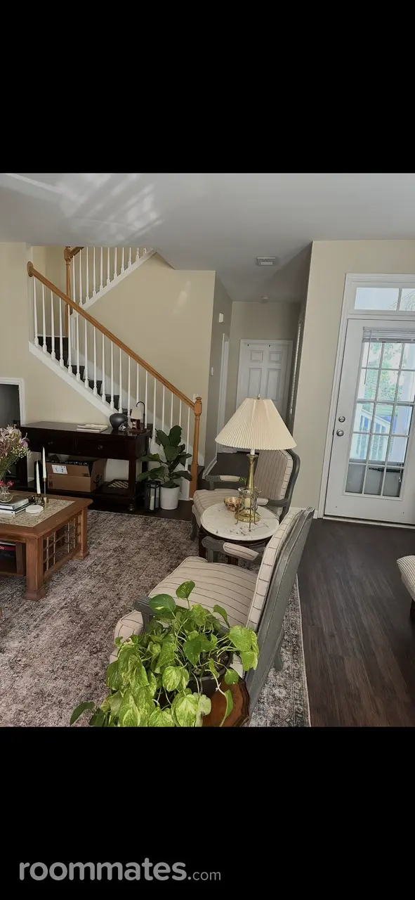 Profile photo 2 of 8