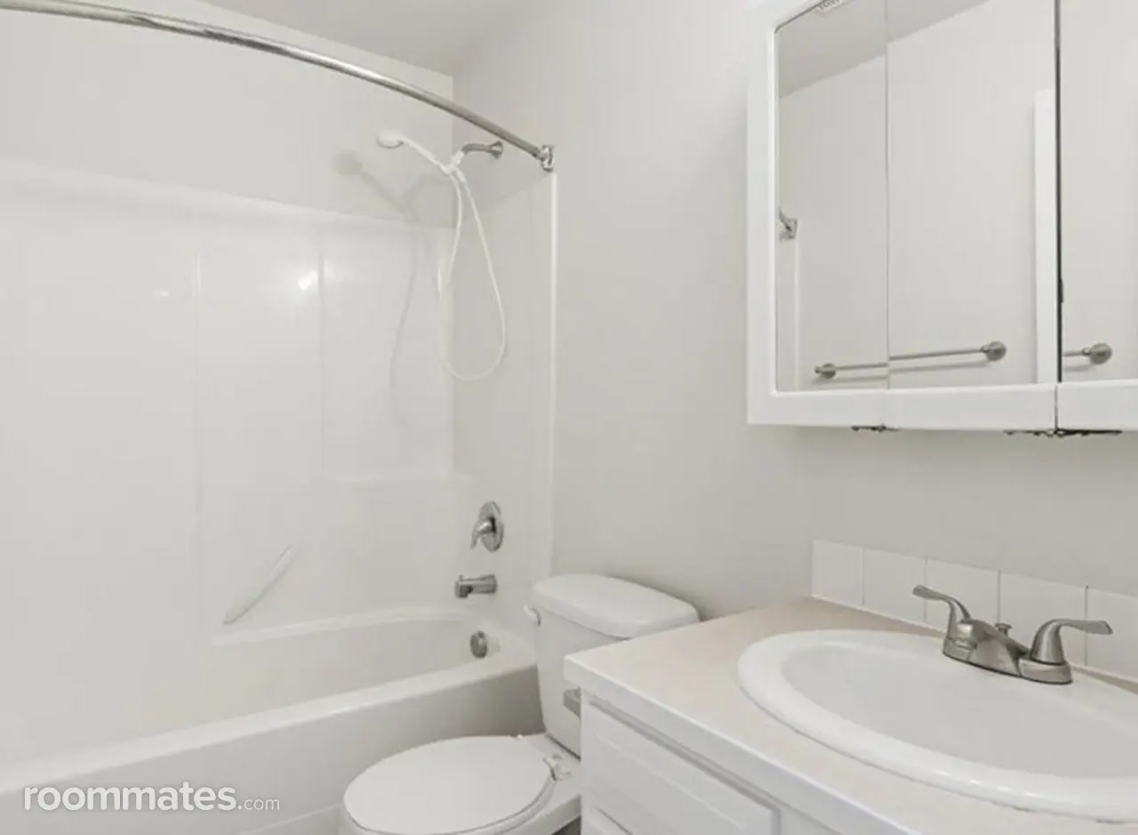 Profile photo 2 of 11