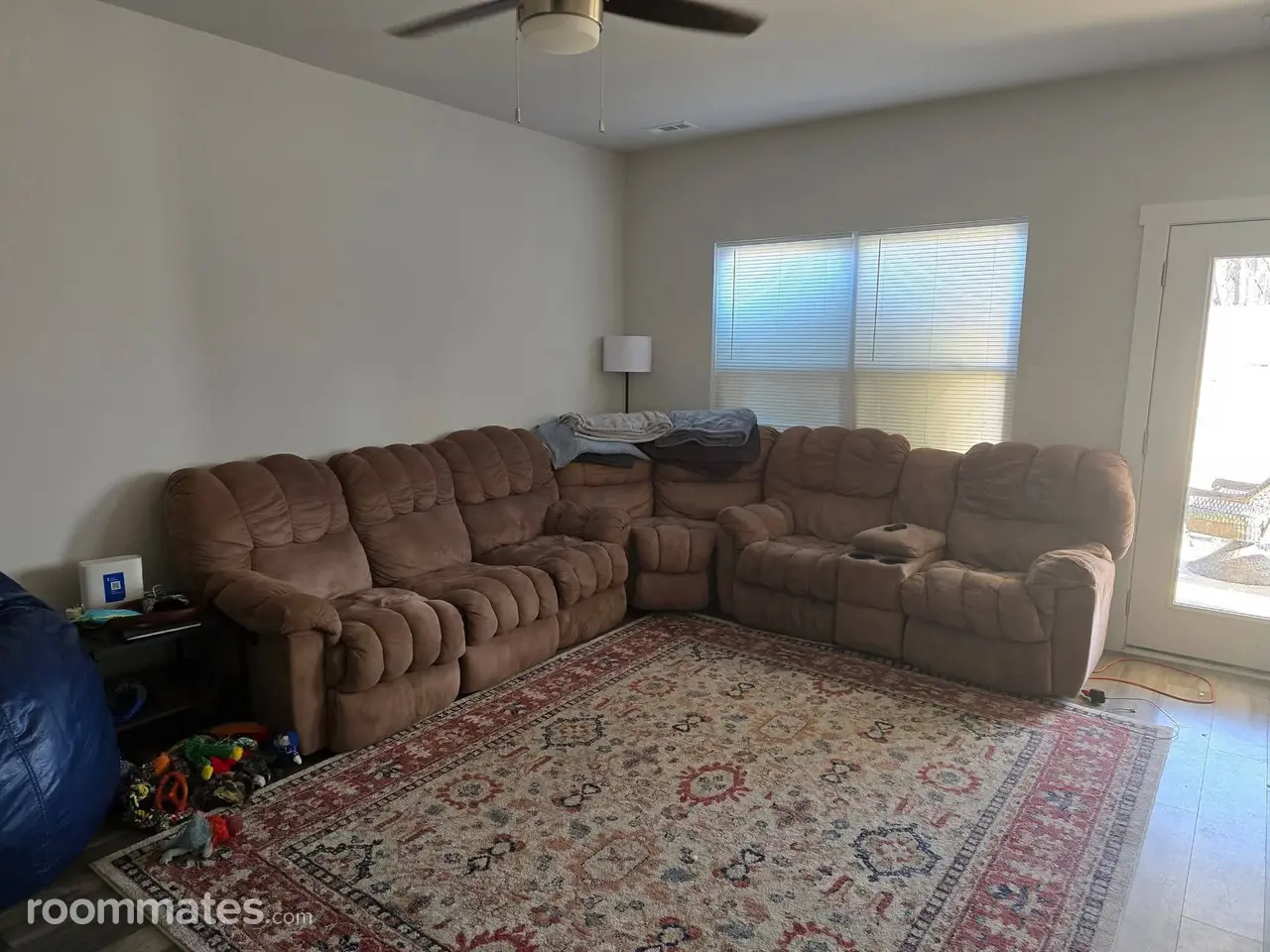 Profile photo 7 of 11