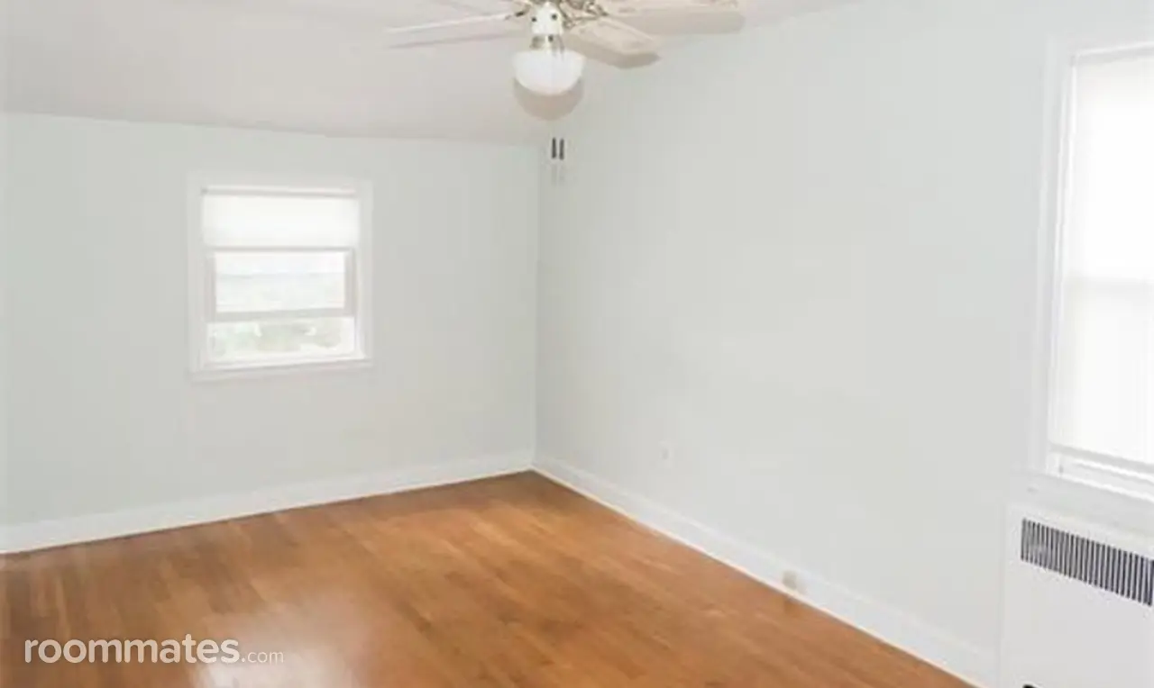 Profile photo 2 of 10