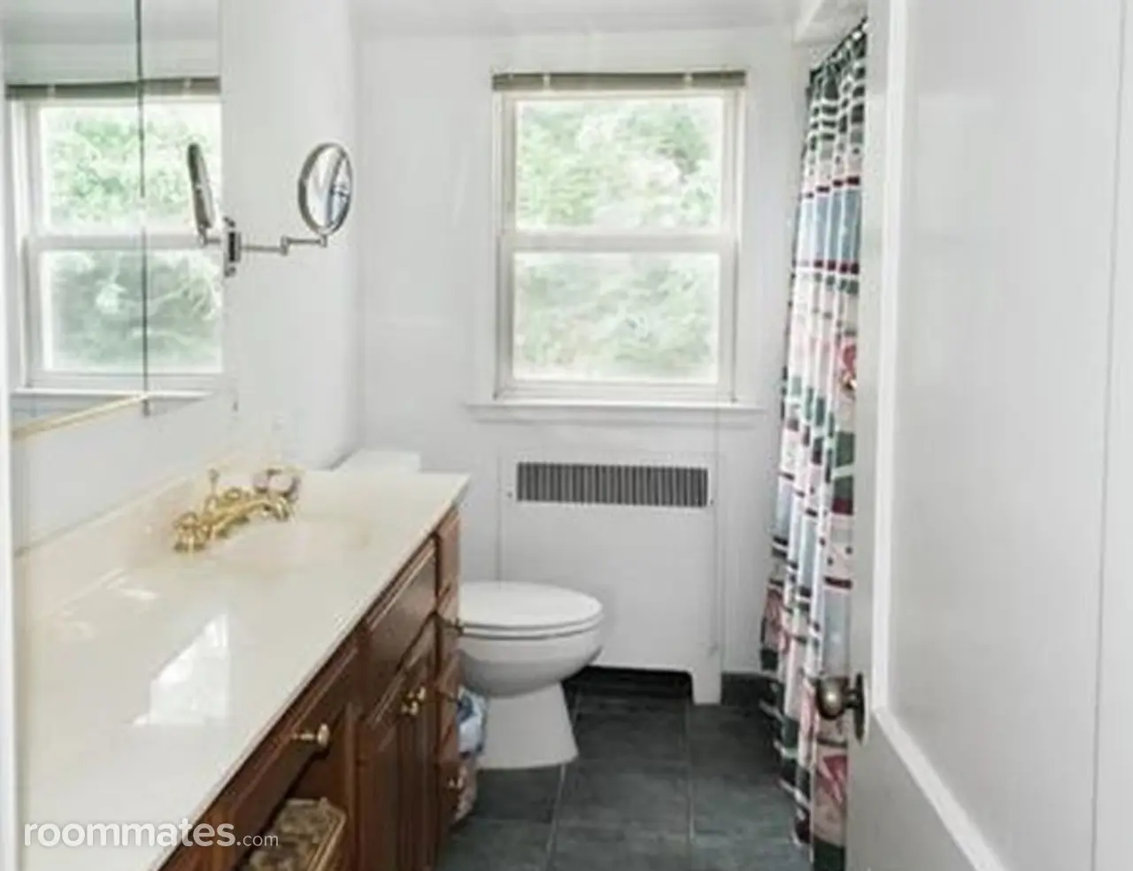 Profile photo 3 of 10