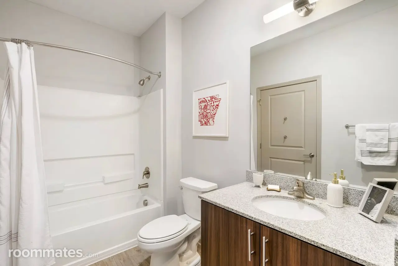 Profile photo 4 of 6