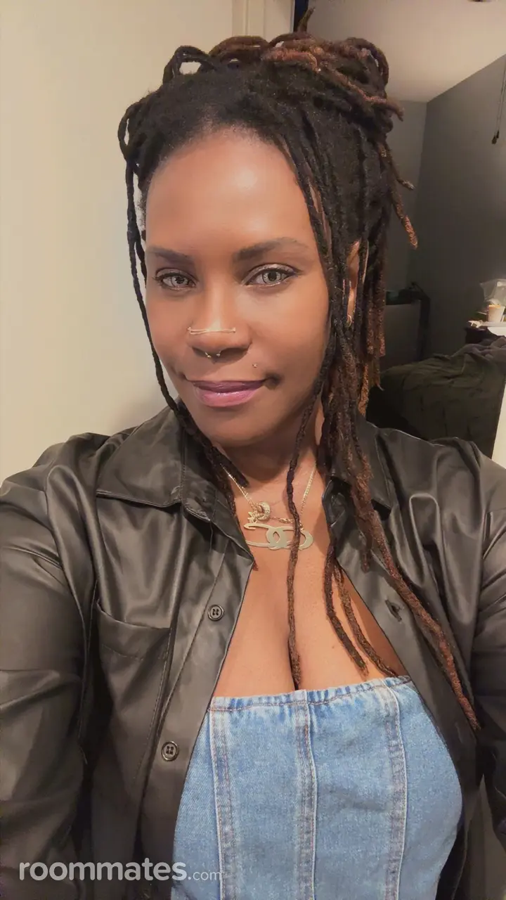 Profile photo 11 of 11