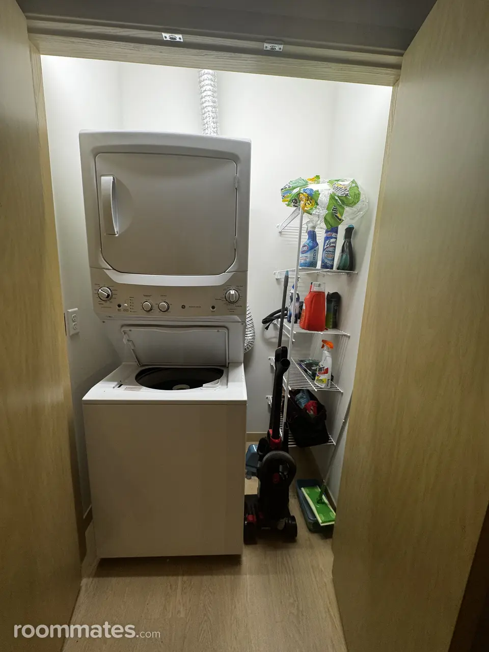 Profile photo 7 of 8